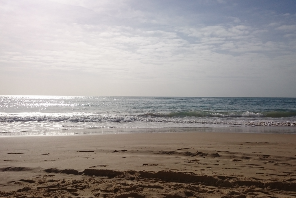 A typical beach and ocean views in Cadiz.